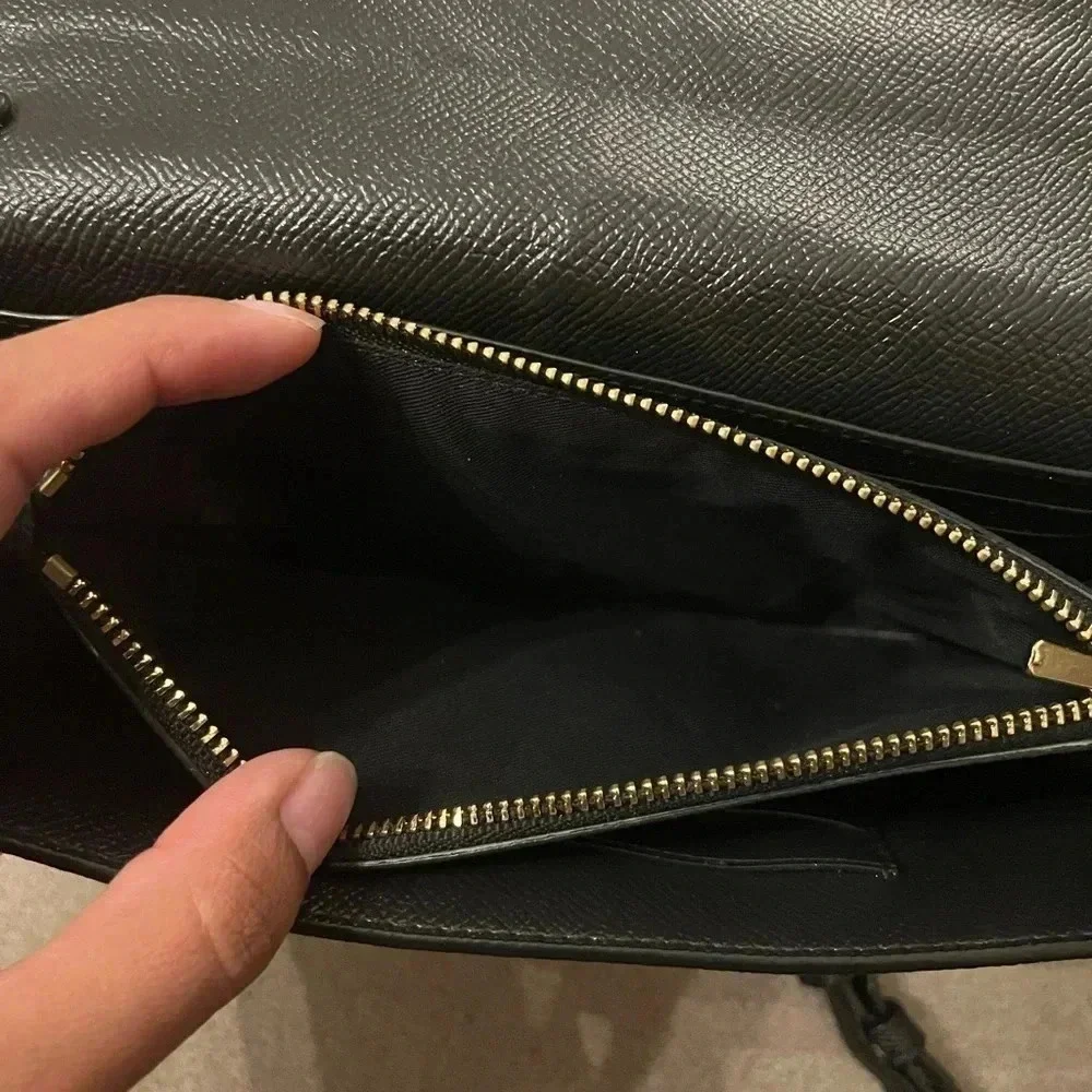 Coach Twist Lock - Picture 7 of 15